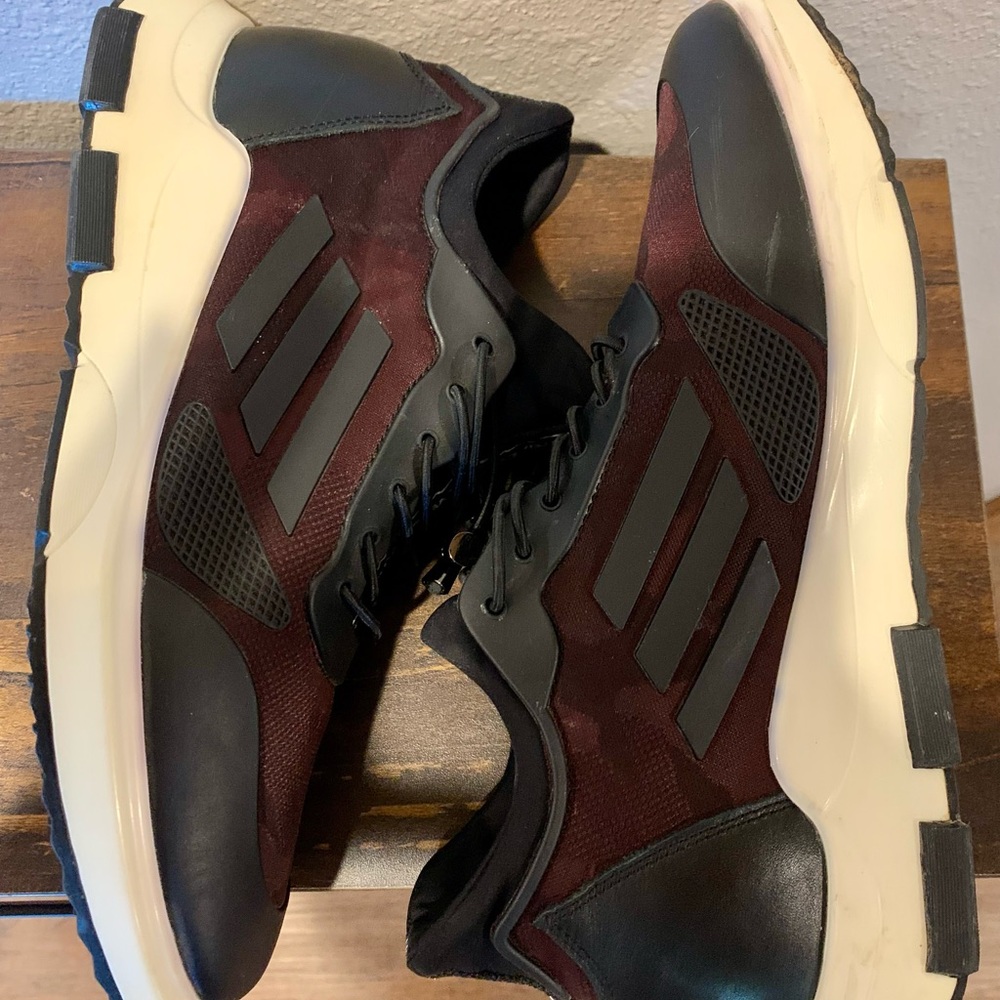 Chamaripa Men's Black and Wine Height Increasing Sneakers